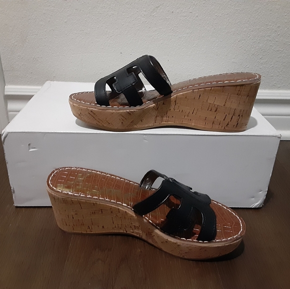 Sam Edelman - Picture 3 of 4